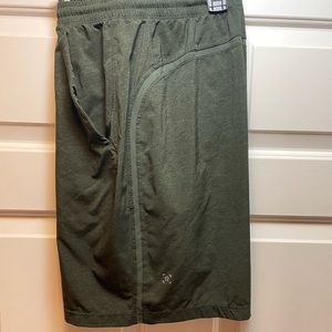 Lulu PaceBreaker 9” Inseam Shorts Green
